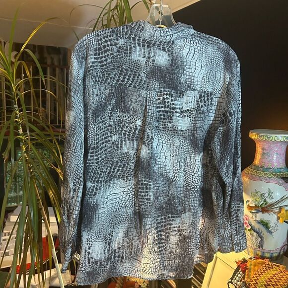 Olsen Button Down Snake Print Blouse Large - Picture 13 of 15